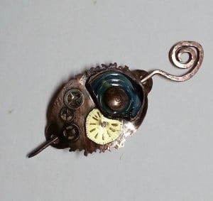 Shawl Pin by Andrea Winkler using my glass bead